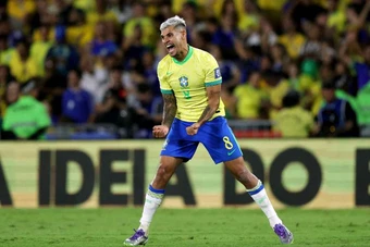 Guimaraes đòi lại sự tôn trọng cho đội tuyển Brazil