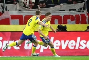 Gyokeres của Arsenal lập kỳ tích đưa Thụy Điển tới World Cup