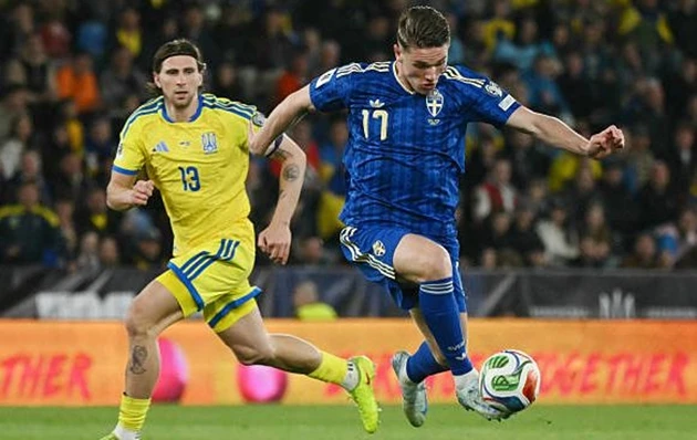 Gyokeres lập hattrick, Thụy Điển nhấn chìm Ukraine Gyokeres lập hattrick, Thụy Điển nhấn chìm Ukraine