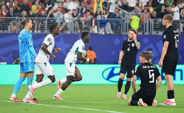 Haaland ghi dấu ấn đậm nét, Na Uy thắng Senegal 3-2 để đi tiếp Haaland ghi dấu ấn đậm nét, Na Uy thắng Senegal 3-2 để đi tiếp