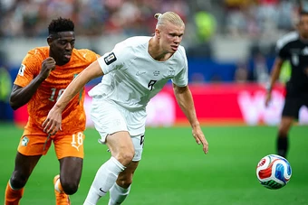 Haaland và Vinicius thắp sáng vòng 16 đội World Cup