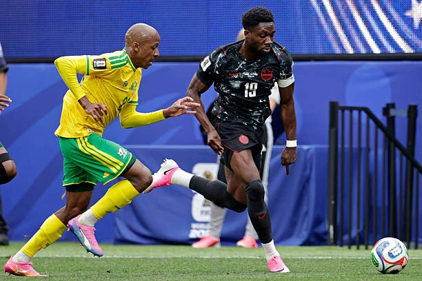 Hai quân bài tẩy giúp Canada vào vòng 16 đội World Cup Hai quân bài tẩy giúp Canada vào vòng 16 đội World Cup