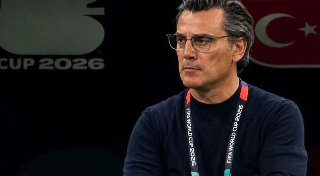 Hàng ngàn CĐV Thổ Nhĩ Kỳ yêu cầu Vincenzo Montella từ chức Hàng ngàn CĐV Thổ Nhĩ Kỳ yêu cầu Vincenzo Montella từ chức