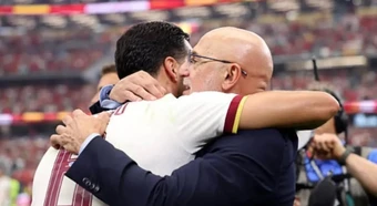 HLV Tây Ban Nha nhận xét 3 câu về Ronaldo