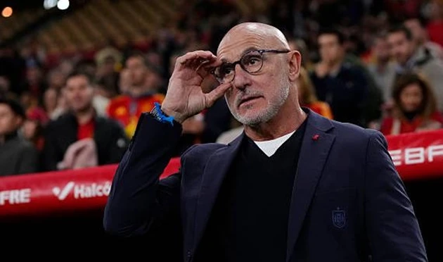 HLV Tây Ban Nha nói gì khi gạch tên dàn sao Real Madrid?