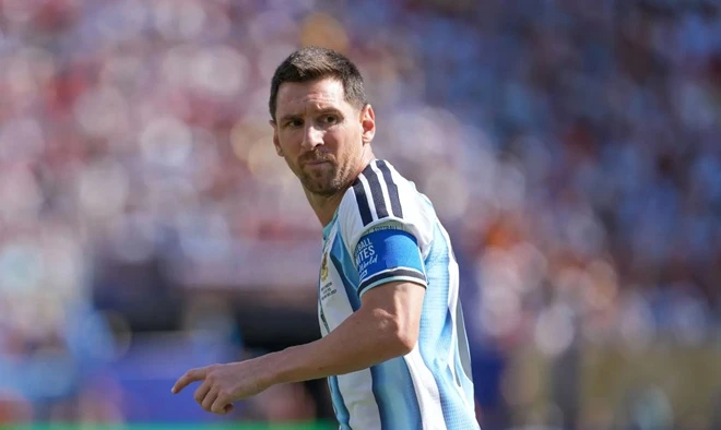Hồ sơ mật World Cup 2026: Âm mưu đánh bom Messi và bám đuôi Ronaldo Hồ sơ mật World Cup 2026: Âm mưu đánh bom Messi và bám đuôi Ronaldo