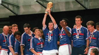 Hoài niệm World Cup 1998 thời bóng đá còn sống chậm