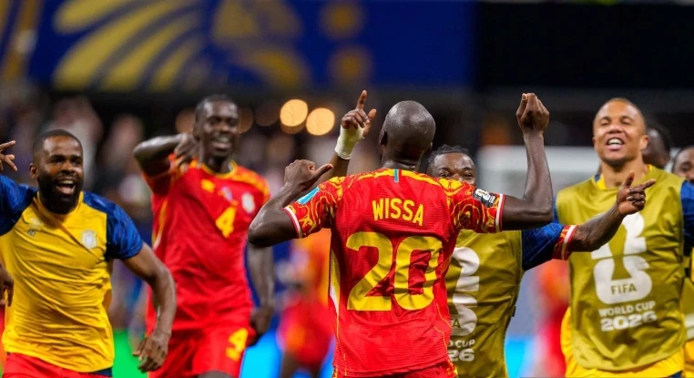 'Khối bê tông' của Congo sẽ thách thức hàng công tuyển Anh 'Khối bê tông' của Congo sẽ thách thức hàng công tuyển Anh