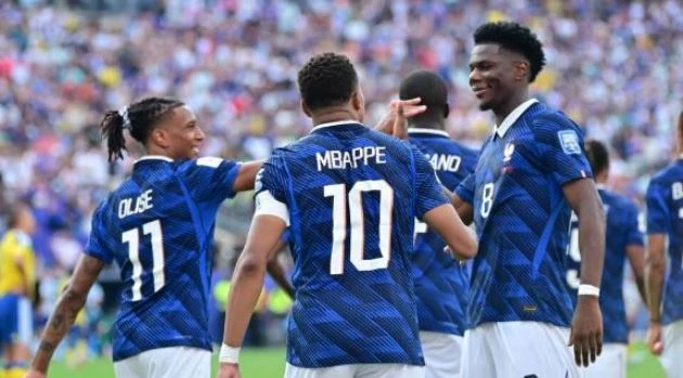 Không chỉ Mbappe, Pháp hạ Thụy Điển nhờ bệ phóng Olise và Barcola Không chỉ Mbappe, Pháp hạ Thụy Điển nhờ bệ phóng Olise và Barcola