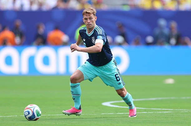 Kimmich chỉ ra nguyên nhân tuyển Đức thua ngược Ecuador Kimmich chỉ ra nguyên nhân tuyển Đức thua ngược Ecuador