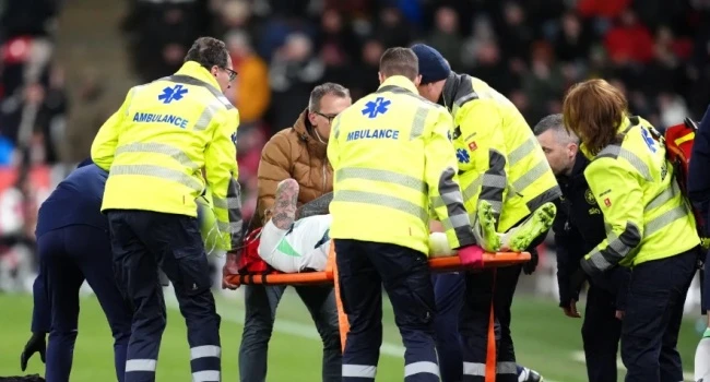 Kinh hoàng cảnh Szmodics bất tỉnh ngày Ireland lỡ hẹn World Cup