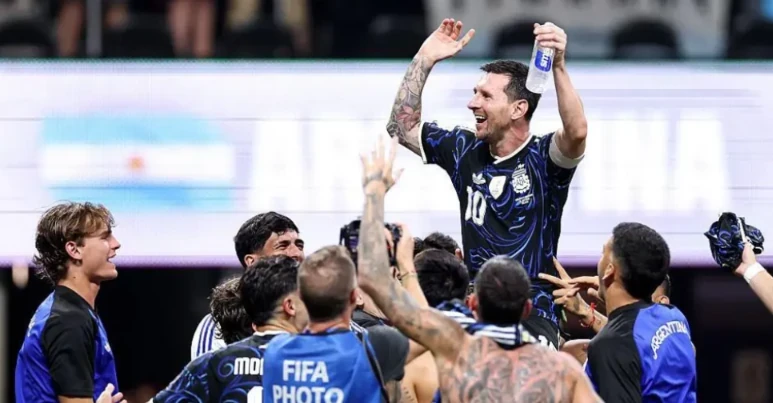 Kỳ quan không tuổi Lionel Messi Kỳ quan không tuổi Lionel Messi