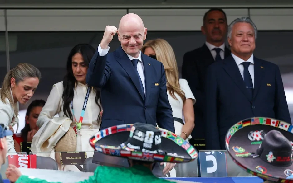 Kỳ World Cup xa hoa của Gianni Infantino và sự nhọc nhằn của người hâm mộ