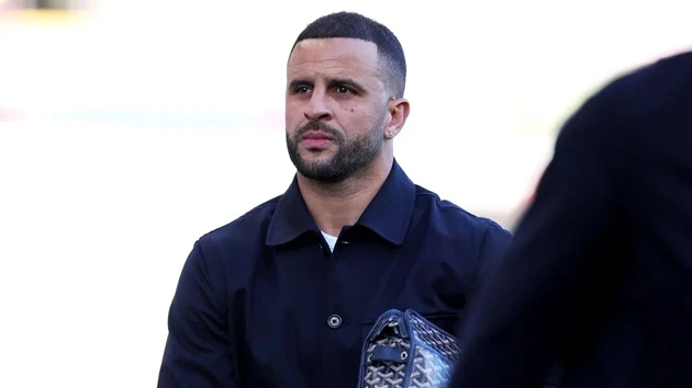 Kyle Walker sốc vì Tuchel gạch tên bộ ba siêu sao tuyển Anh