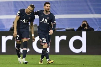 Kylian Mbappe: "Messi là số một, tôi chỉ đang theo bước anh ấy"