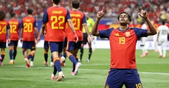 Lamine Yamal lọt top 10 cầu thủ trẻ nhất ghi bàn tại World Cup