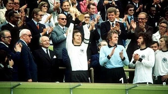 Lịch sử World Cup 1974: Sự ra đời của Cúp vàng FIFA và kỷ nguyên "Bóng đá tổng lực"
