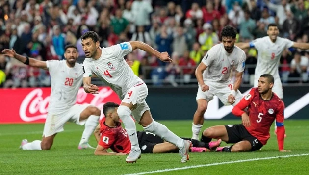 Lý do VAR tước bàn thắng lịch sử của Iran Lý do VAR tước bàn thắng lịch sử của Iran