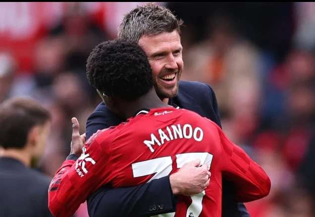 Mainoo hé lộ lời dặn dò của HLV Carrick trước World Cup 2026
