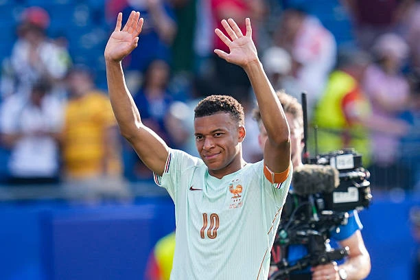 Mbappe báo tin vui cho Pháp sau trận thắng Morocco Mbappe báo tin vui cho Pháp sau trận thắng Morocco