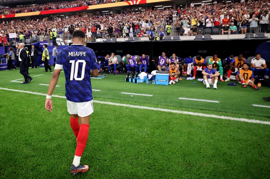 Mbappe không thể mãi cứu rỗi chiến thuật của tuyển Pháp Mbappe không thể mãi cứu rỗi chiến thuật của tuyển Pháp