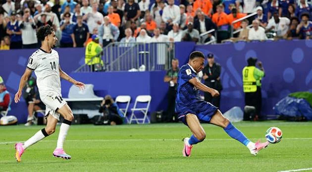 Mbappe lập cú đúp, Pháp hạ Iraq để giành vé đi tiếp Mbappe lập cú đúp, Pháp hạ Iraq để giành vé đi tiếp