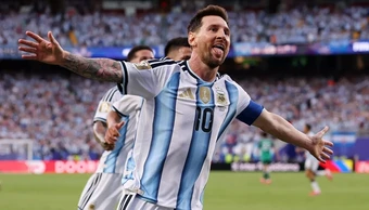 Mbappe phả hơi nóng vào ngai vàng World Cup của Messi