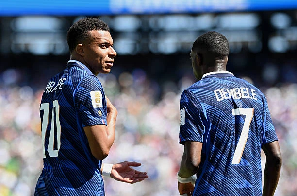 Mbappe phản bác chỉ trích nhắm vào Dembele Mbappe phản bác chỉ trích nhắm vào Dembele