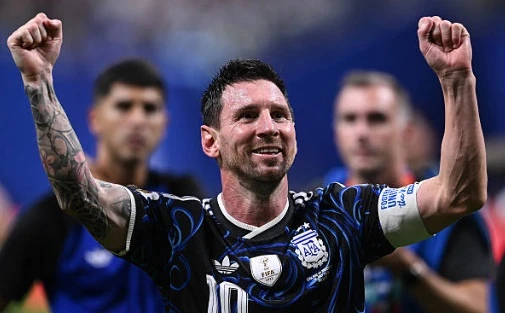 Messi đã vượt qua người thầy vĩ đại Messi đã vượt qua người thầy vĩ đại
