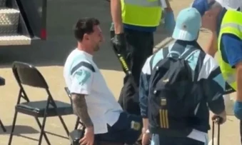 Messi gây sốt với phản ứng khi bị kiểm tra an ninh tại Mỹ