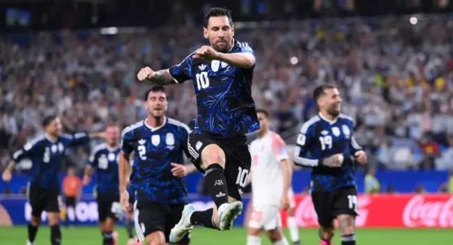Messi nhắn nhủ đồng đội sau khi lập kỷ lục tại World Cup