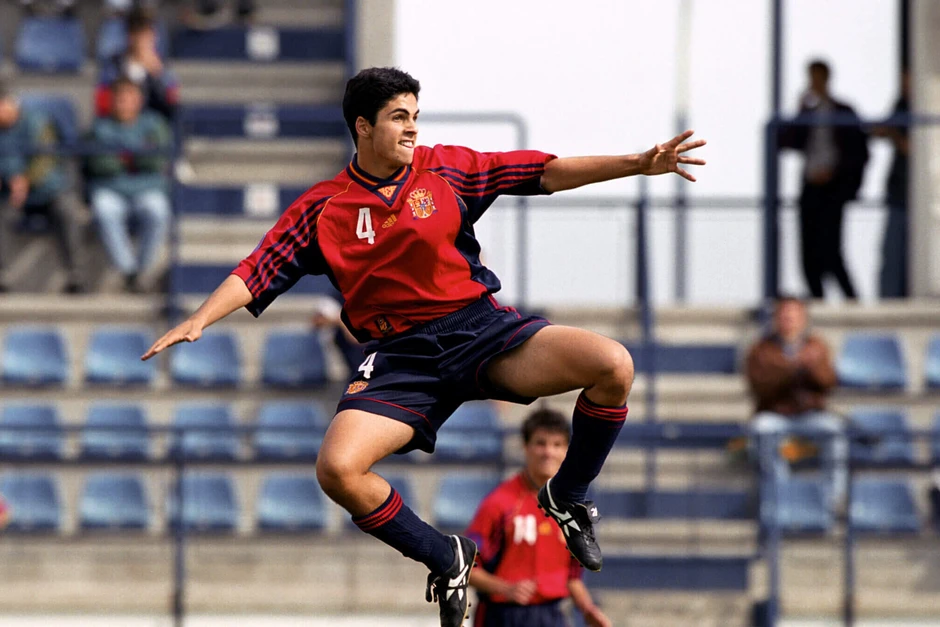 Mikel Arteta và nốt trầm lặng lẽ giữa thế hệ vàng Mikel Arteta và nốt trầm lặng lẽ giữa thế hệ vàng