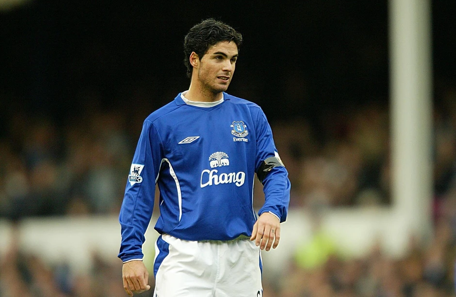 Mikel Arteta và nốt trầm lặng lẽ giữa thế hệ vàng Mikel Arteta và nốt trầm lặng lẽ giữa thế hệ vàng