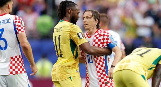 Modric đi vào lịch sử, giúp Croatia giành vé đi tiếp Modric đi vào lịch sử, giúp Croatia giành vé đi tiếp