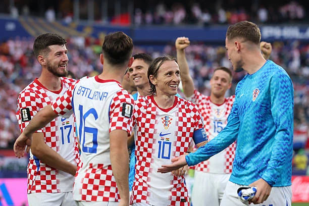 Modric đi vào lịch sử, giúp Croatia giành vé đi tiếp Modric đi vào lịch sử, giúp Croatia giành vé đi tiếp