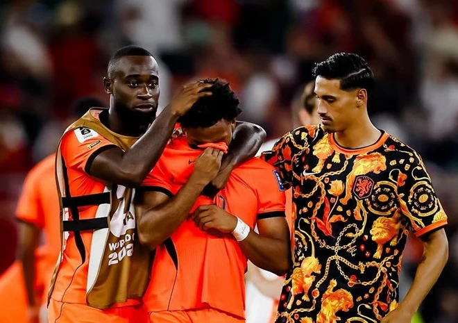 Morocco quá kiên cường; Hà Lan tiếp tục bị penalty ám ảnh Morocco quá kiên cường; Hà Lan tiếp tục bị penalty ám ảnh