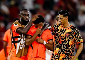 Morocco quá kiên cường; Hà Lan tiếp tục bị penalty ám ảnh