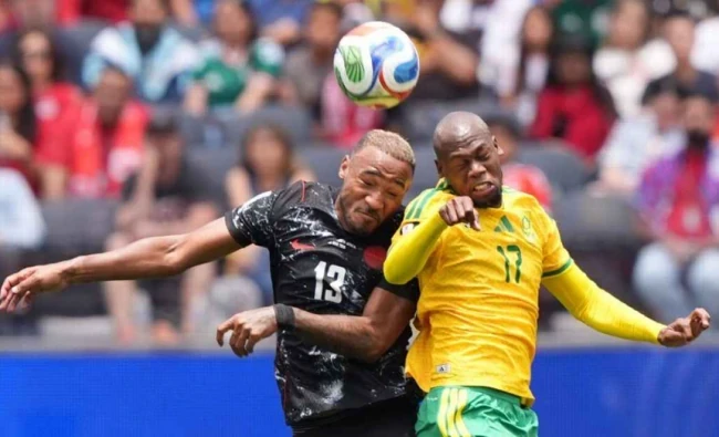 Nam Phi và nỗi đau từ những đôi 'chân gỗ' ở World Cup