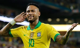Neymar báo tin vui, tuyển Brazil vẫn lo sốt vó trước World Cup