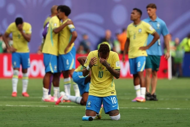 Neymar mỉa mai thủ môn Na Uy rồi bật khóc khi Brazil bị loại Neymar mỉa mai thủ môn Na Uy rồi bật khóc khi Brazil bị loại