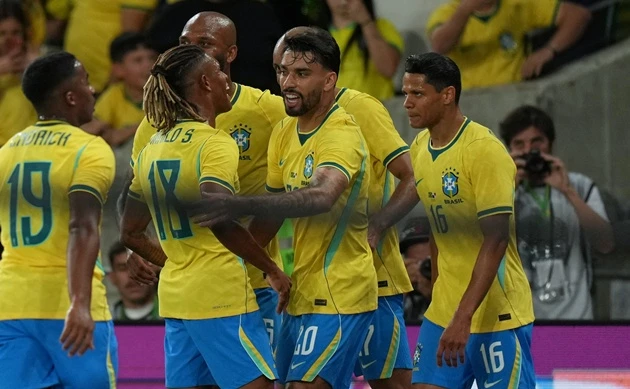 Ngày thi đấu thứ 2 ở World Cup: Mỹ phô diễn sức mạnh; Canada giành điểm đầu tiên Ngày thi đấu thứ 2 ở World Cup: Mỹ phô diễn sức mạnh; Canada giành điểm đầu tiên