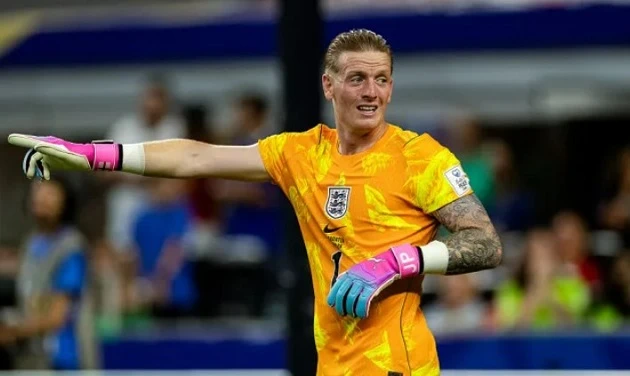 Người Anh tranh cãi về năng lực Pickford sau trận ra quân World Cup Người Anh tranh cãi về năng lực Pickford sau trận ra quân World Cup