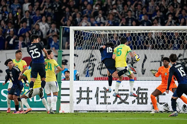 Nhật Bản có đủ vũ khí để trừng phạt hàng thủ Brazil Nhật Bản có đủ vũ khí để trừng phạt hàng thủ Brazil