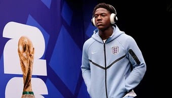Nhật ký World Cup 2026 tối 30/6: Muller chỉ trích VAR vì Đức thua sốc; Rooney muốn ĐT Anh xếp Mainoo đá chính