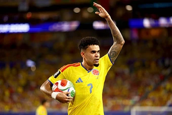Nhìn Croatia và Anh, Colombia đã biết cách xuyên phá Ghana