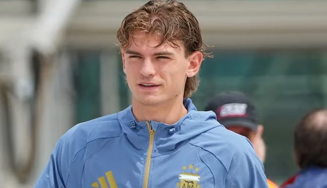 Nico Paz trở lại tập luyện, xóa tan nỗi lo của Argentina Nico Paz trở lại tập luyện, xóa tan nỗi lo của Argentina