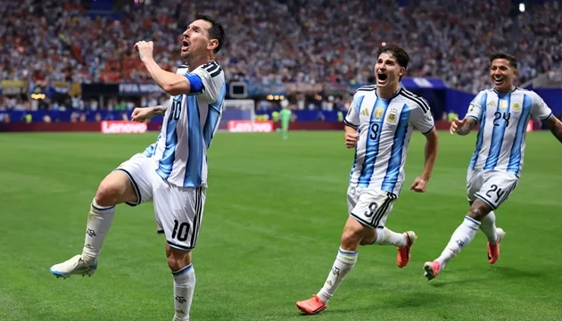 Nỗi ám ảnh áo sân khách và dớp thất bại của Anh trước Argentina Nỗi ám ảnh áo sân khách và dớp thất bại của Anh trước Argentina