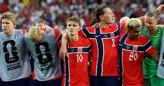 Odegaard cay đắng khi Na Uy thua ngược Anh ở tứ kết Odegaard cay đắng khi Na Uy thua ngược Anh ở tứ kết