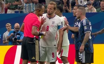 Paredes đòi đuổi Harry Kane bằng luật mới của FIFA