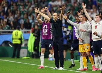 Pearce giục Tuchel tung đội hình mạnh nhất đấu Na Uy